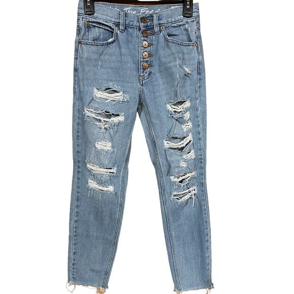 We The Free Distressed Button Fly Rough Hem Denim Jeans Women's Size 24 - Picture 1 of 9